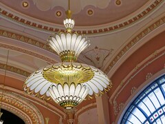 Candelabrele Art Nouveau ale Cazinoului din Constanța