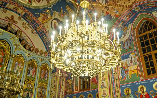 The brass chandelier made by FD.STIL for the church in Săpânța